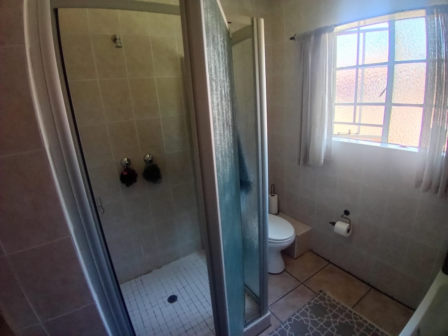 To Let 4 Bedroom Property for Rent in Geelhoutpark North West